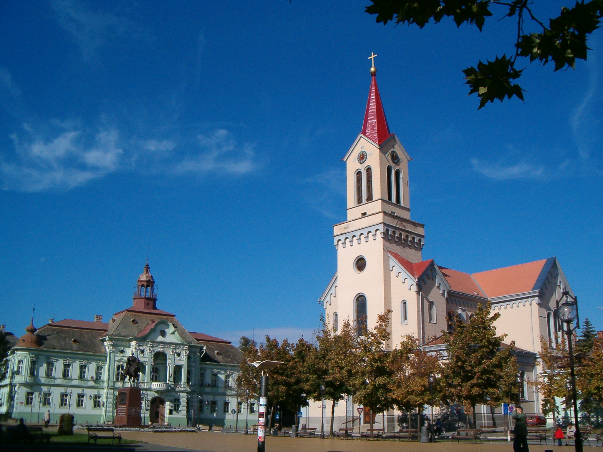 Freedom Square (Trg Slobode), Tuzla — illustrative image of a similar main square (Zrenjanin)